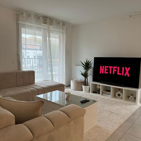 Superbe Appartement - Near Paris คอร์เบล-เอซองส์ ภายนอก รูปภาพ