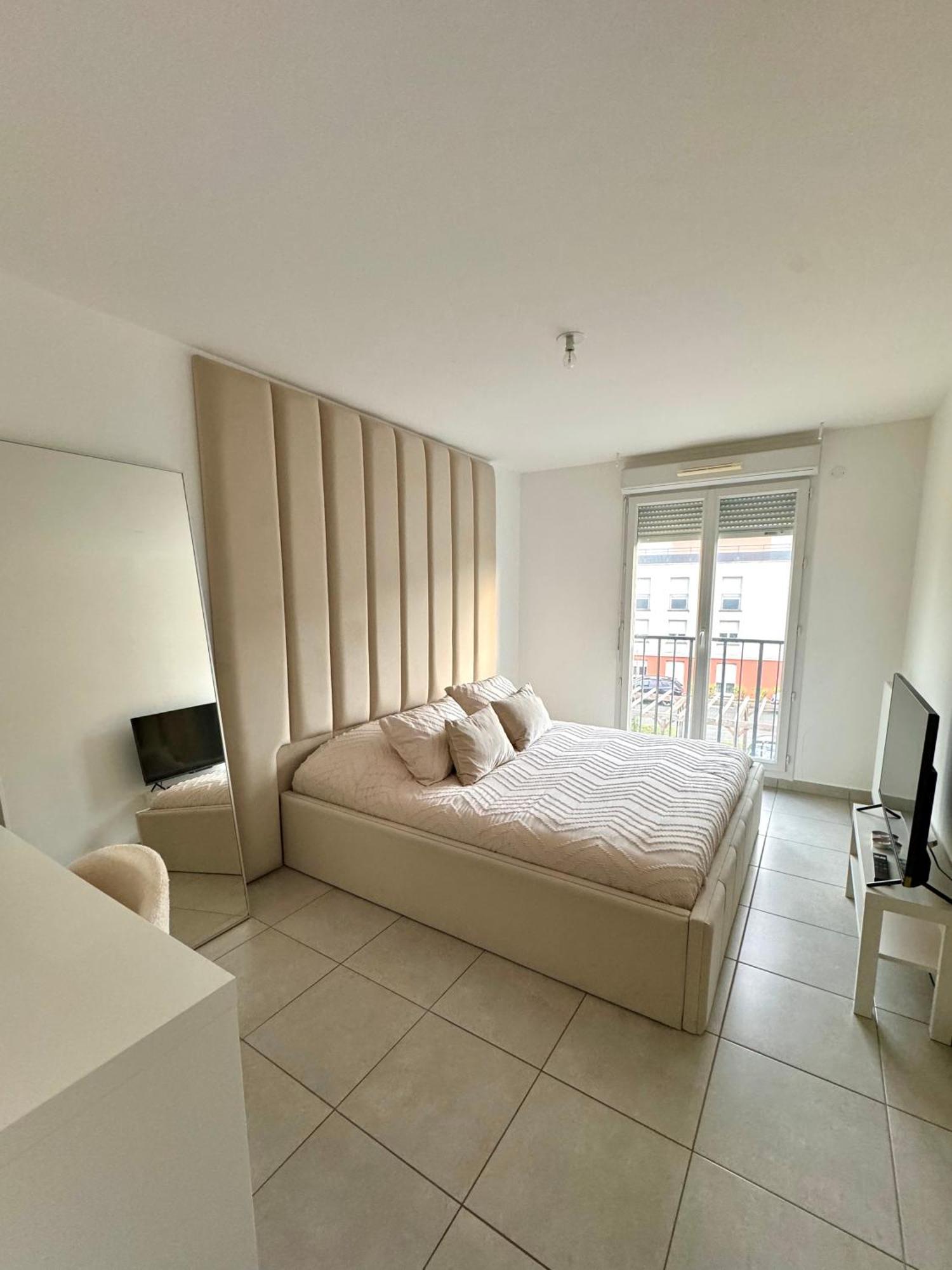 Superbe Appartement - Near Paris คอร์เบล-เอซองส์ ภายนอก รูปภาพ